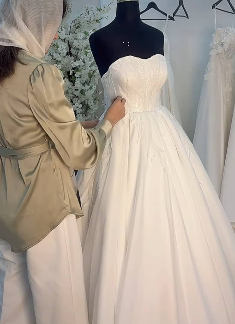 مزون لباس عروس cip  آیماه در نارمک تهران